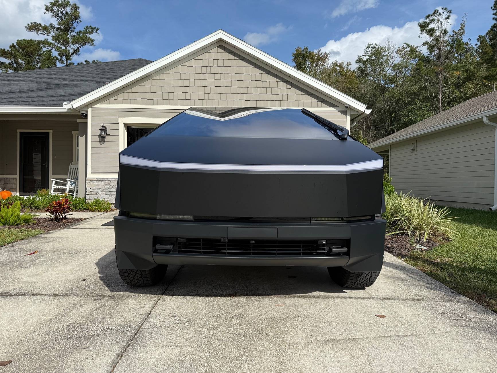Tesla Roadster 2nd gen Installing Built-in Radar Detector and Laser Jammers ? IMG_0500