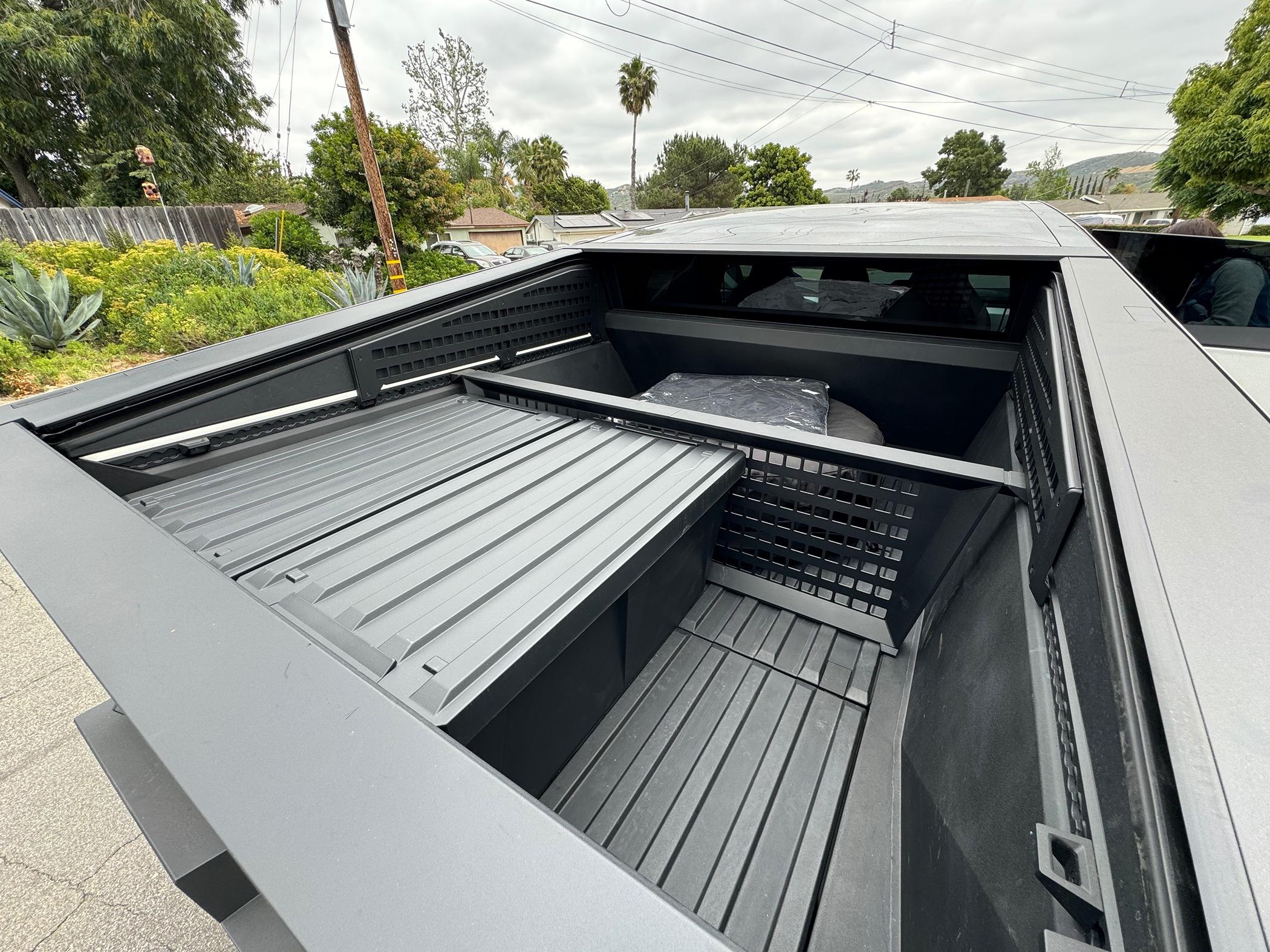 Tesla Roadster 2nd gen Vault Cargo Storage Bins - Review Impressions IMG_0606