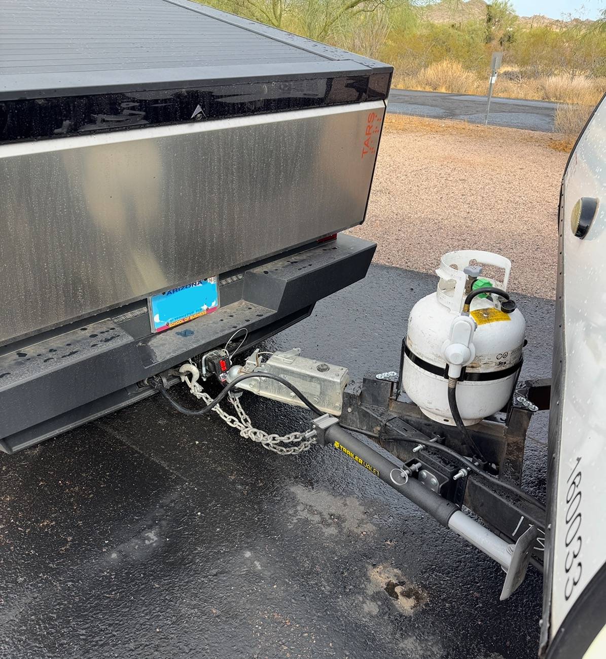 Tesla Roadster 2nd gen What brand model trailer hitch for Cybertruck -- recommendations? IMG_0877