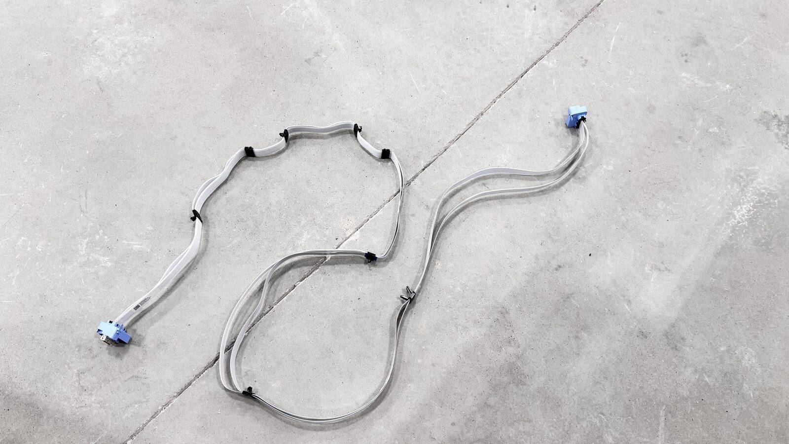 Tesla Roadster 2nd gen Flat Flex Cable Harness? IMG_1107
