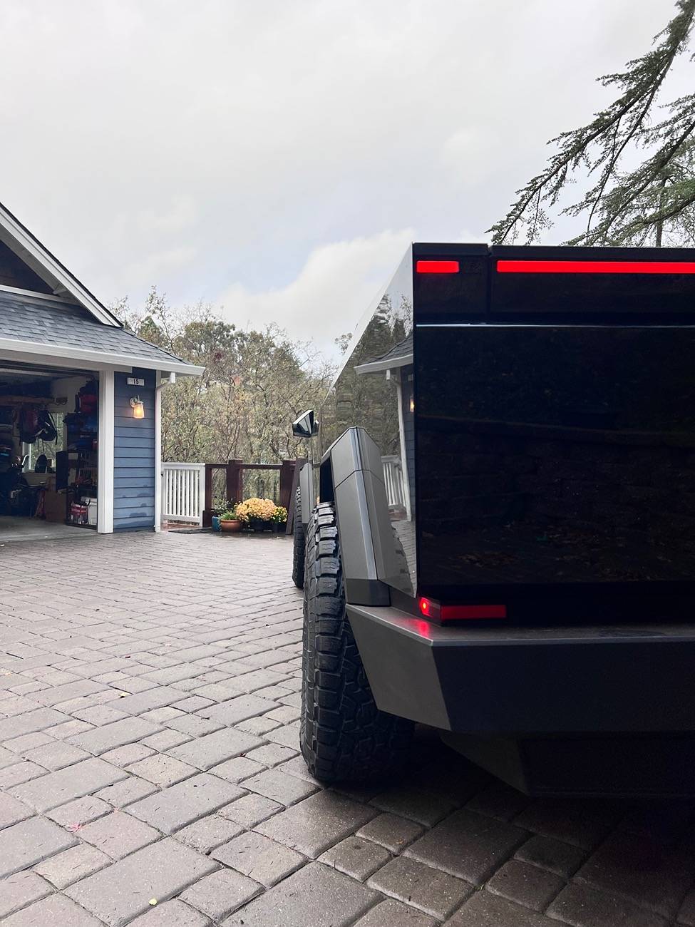 Tesla Cybertruck Fuel Rush 18" wheels with 35’s (Toyo Open Country AT3 tires) installed IMG_1166