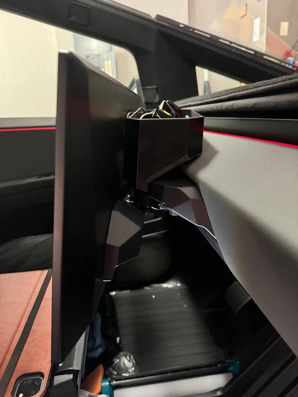 Tesla Roadster 2nd gen AnySix swivel display installation info IMG_1209