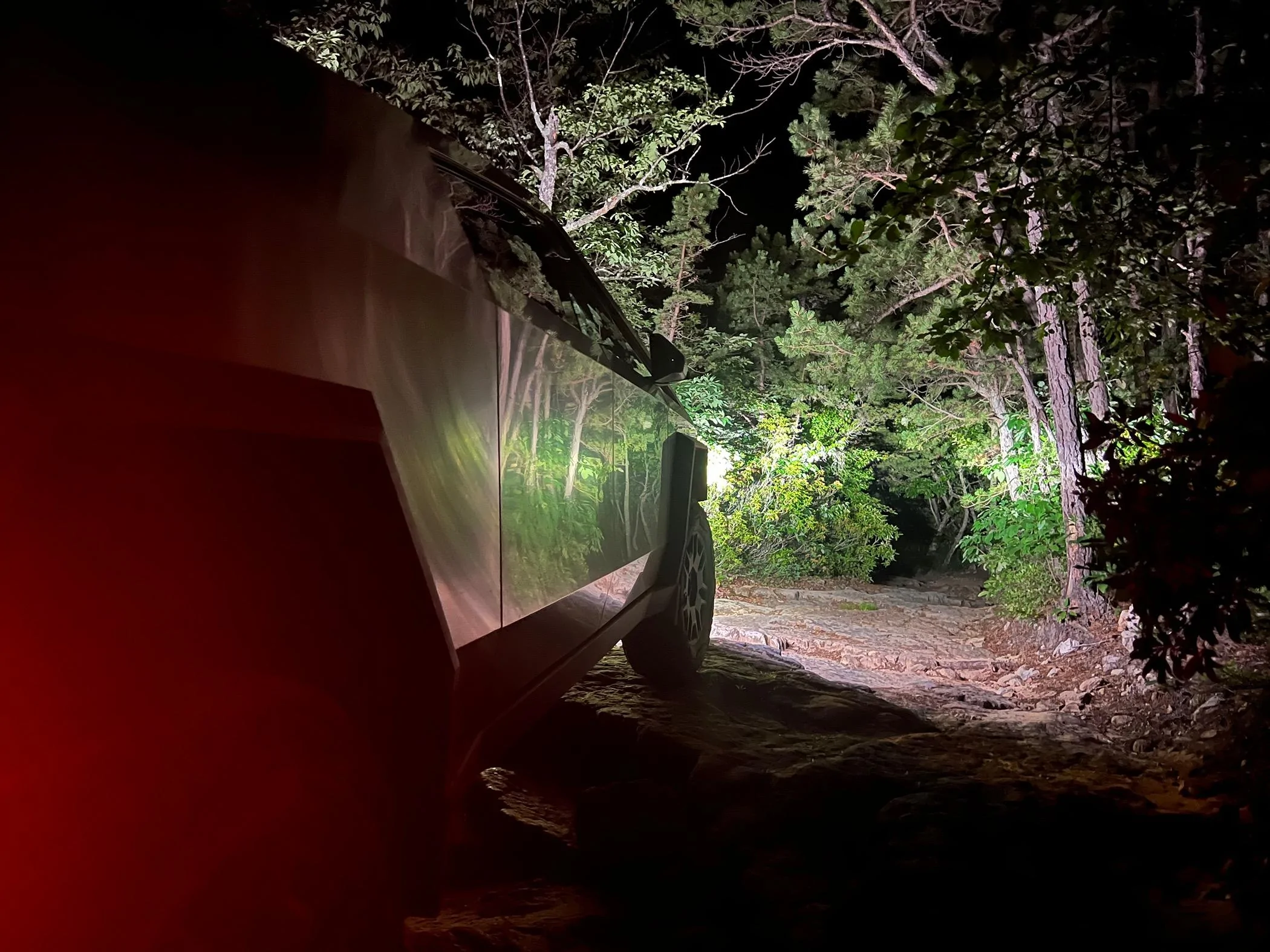 Tesla Cybertruck Awesome off-road but plastics are too soft IMG_1236