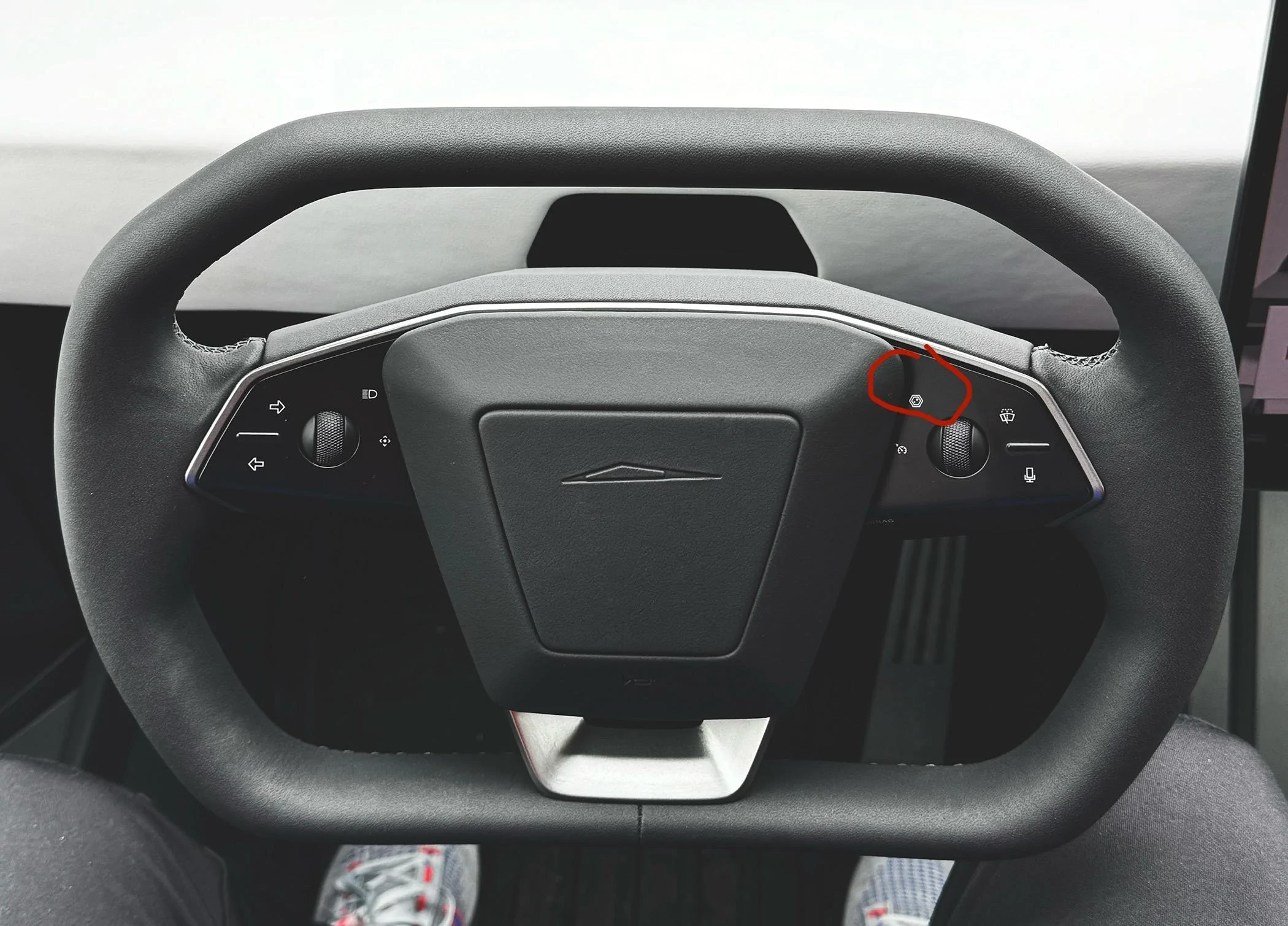 Tesla Roadster 2nd gen 2024.8.9 Software Release Out IMG_1489