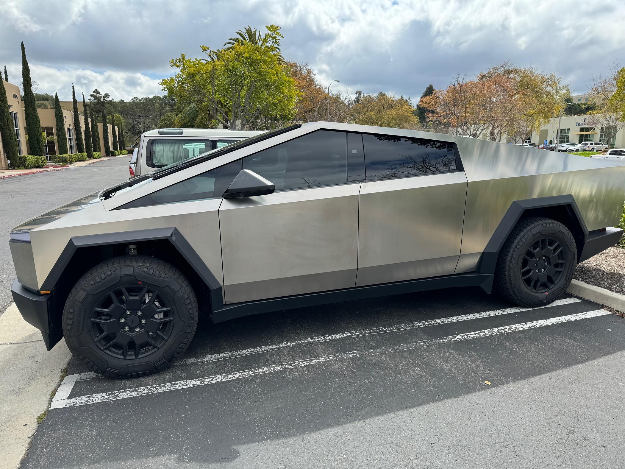 Tesla Roadster 2nd gen Window Tint Experiences & Suggestions? IMG_1562