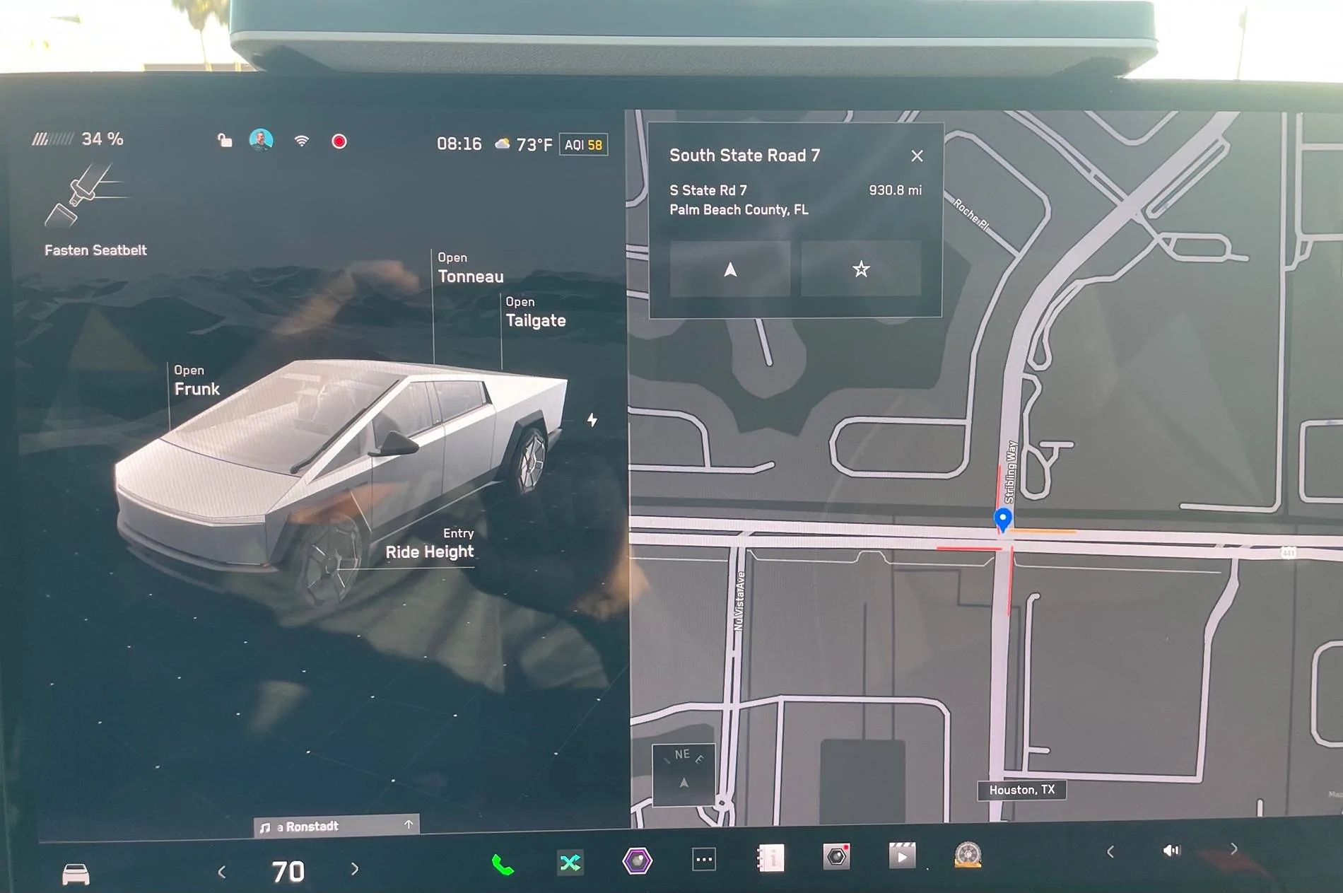 Tesla Roadster 2nd gen Navigation screen disappeared IMG_1565