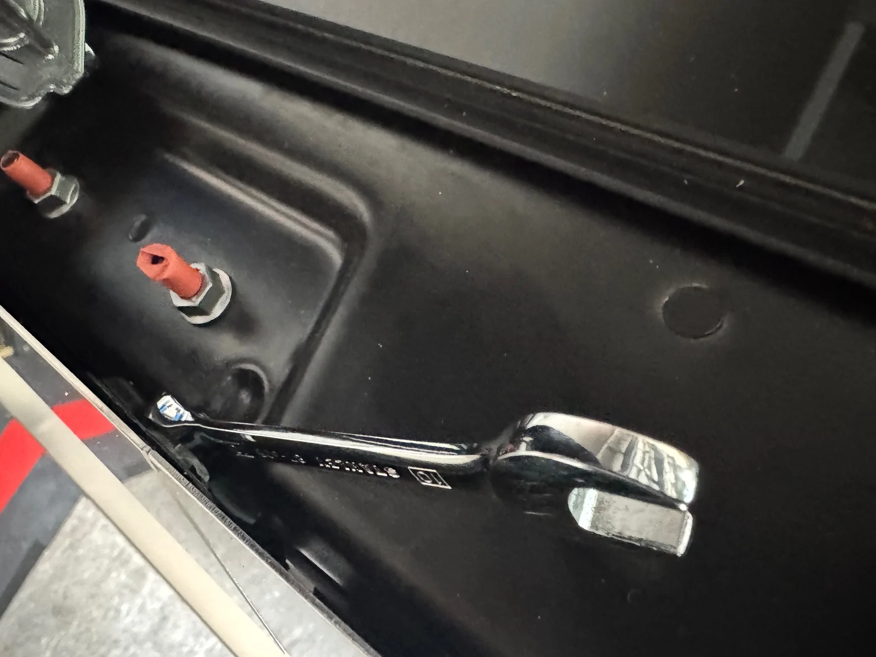 Tesla Roadster 2nd gen Cantrail alignment is abysmal IMG_1903