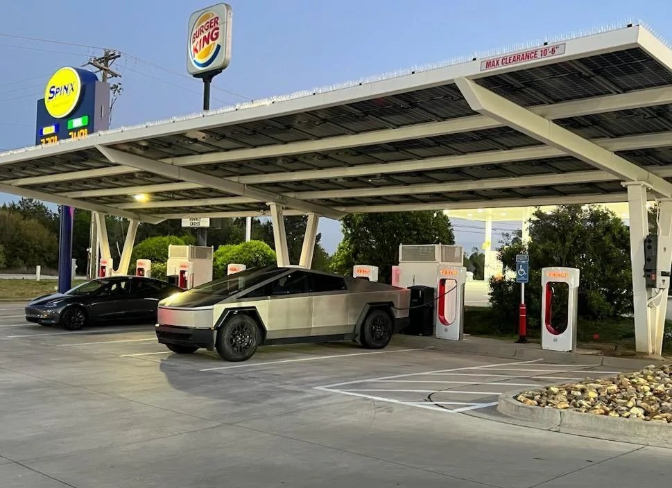 Tesla Cybertruck Daily random Cybertruck photos thread - Post Yours! 📸 🤳 IMG_20240404_212112~2