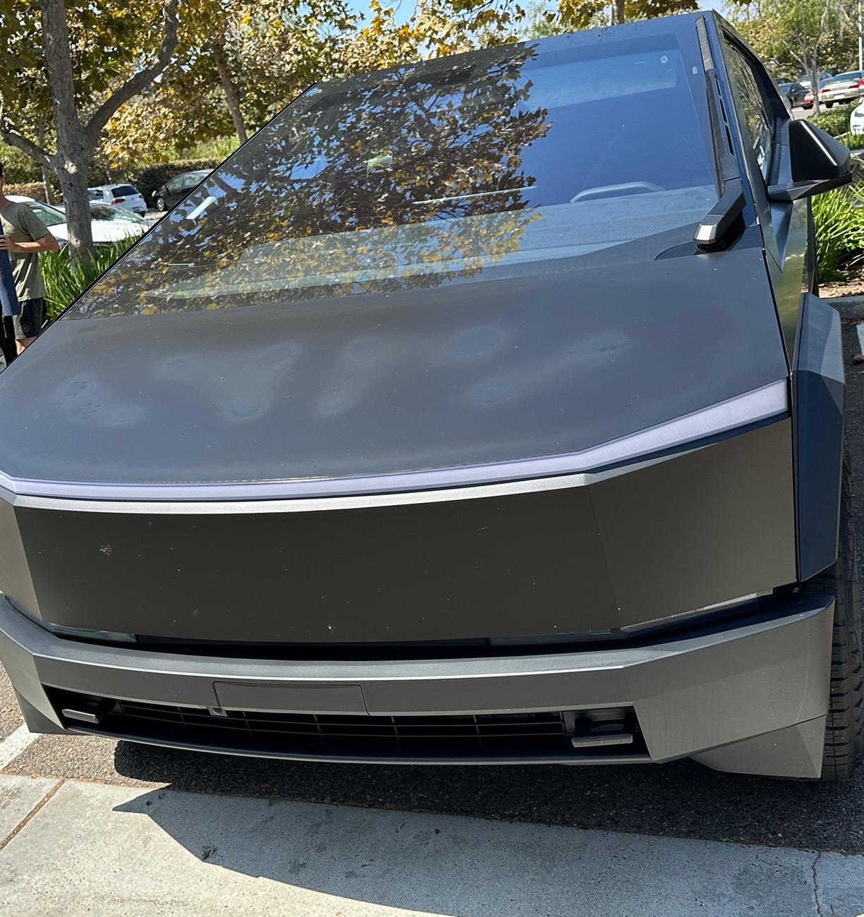 Tesla Roadster 2nd gen Anyone else’s wrap melting? IMG_2206