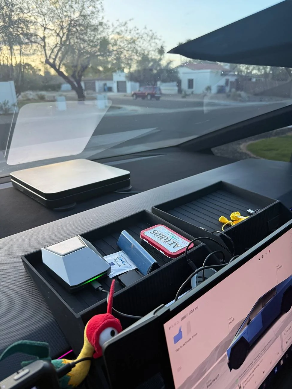 Tesla Roadster 2nd gen Clear storage tray lighting mod (under screen). Cheap, easy and fun. IMG_2287