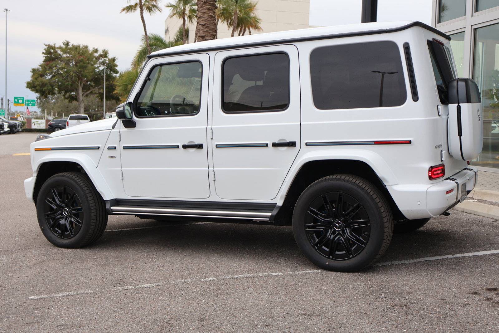 Tesla Cybertruck In other news: Flop! IMG_2414