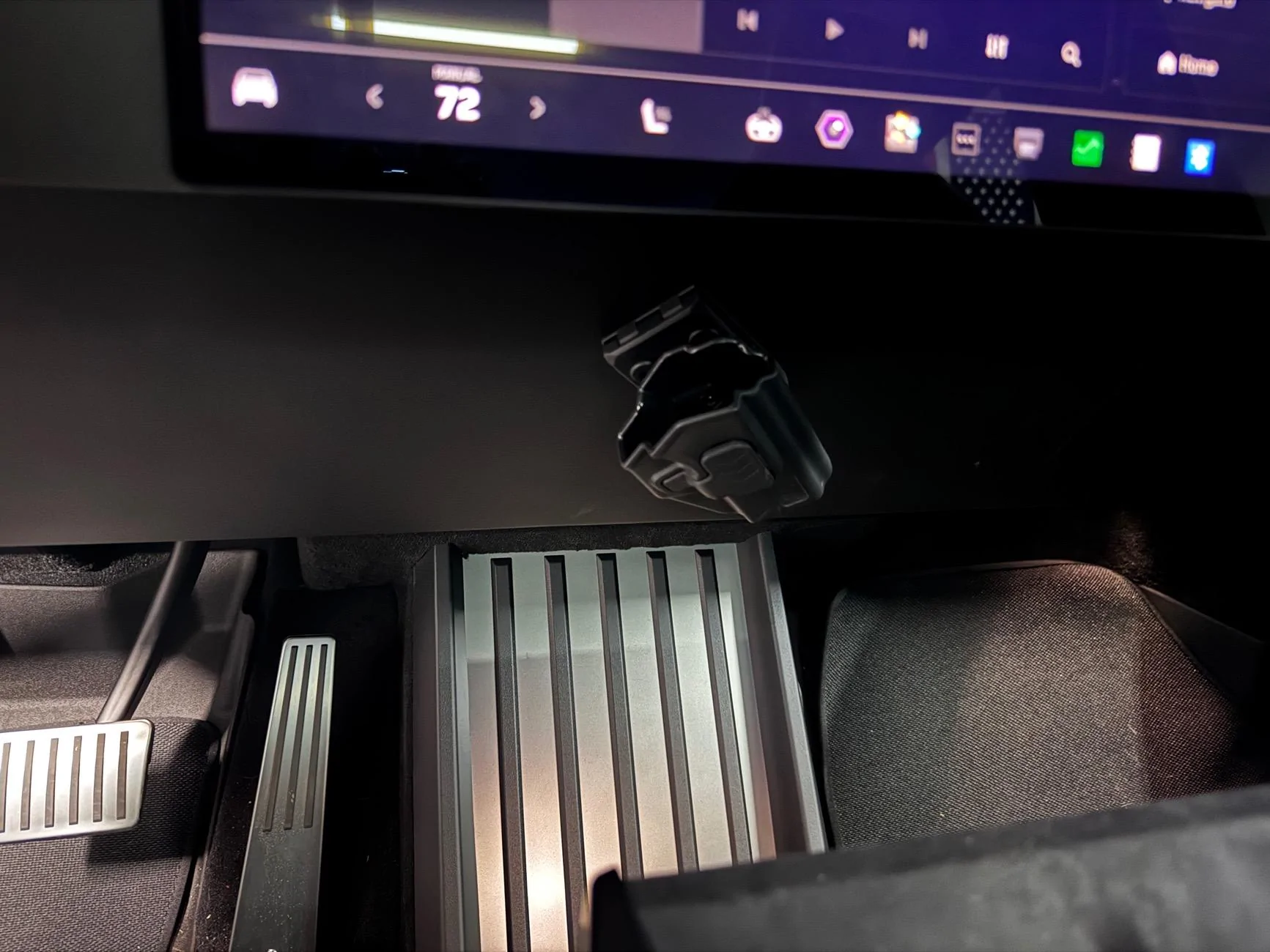 Tesla Roadster 2nd gen Gun / Firearm Storage [*** Admin Warning: Storage Talk Only *** No Glorification, States, Laws, Politics or Usage Discussions] IMG_2444