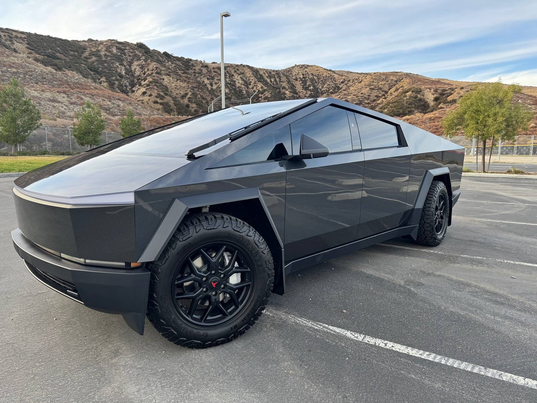 Tesla Roadster 2nd gen Cybertruck Aftermarket Wheels & Tires Photos + Info Compilation IMG_2648