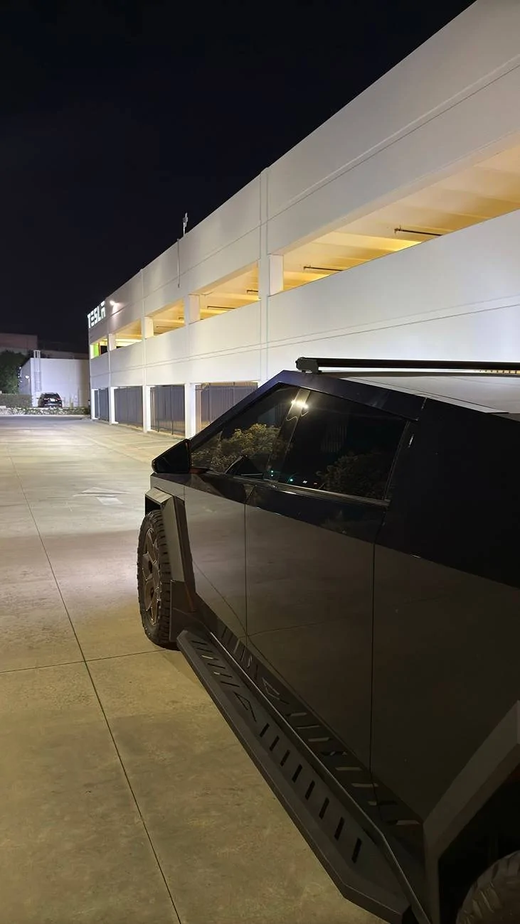 Tesla Cybertruck I installed Gen 3.0 running board on my Cybertruck, looks amazing! IMG_2695.HEIC