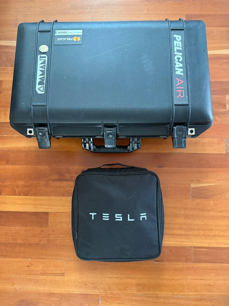 Tesla Roadster 2nd gen OEM Crossbars: Received and Installed IMG_2802