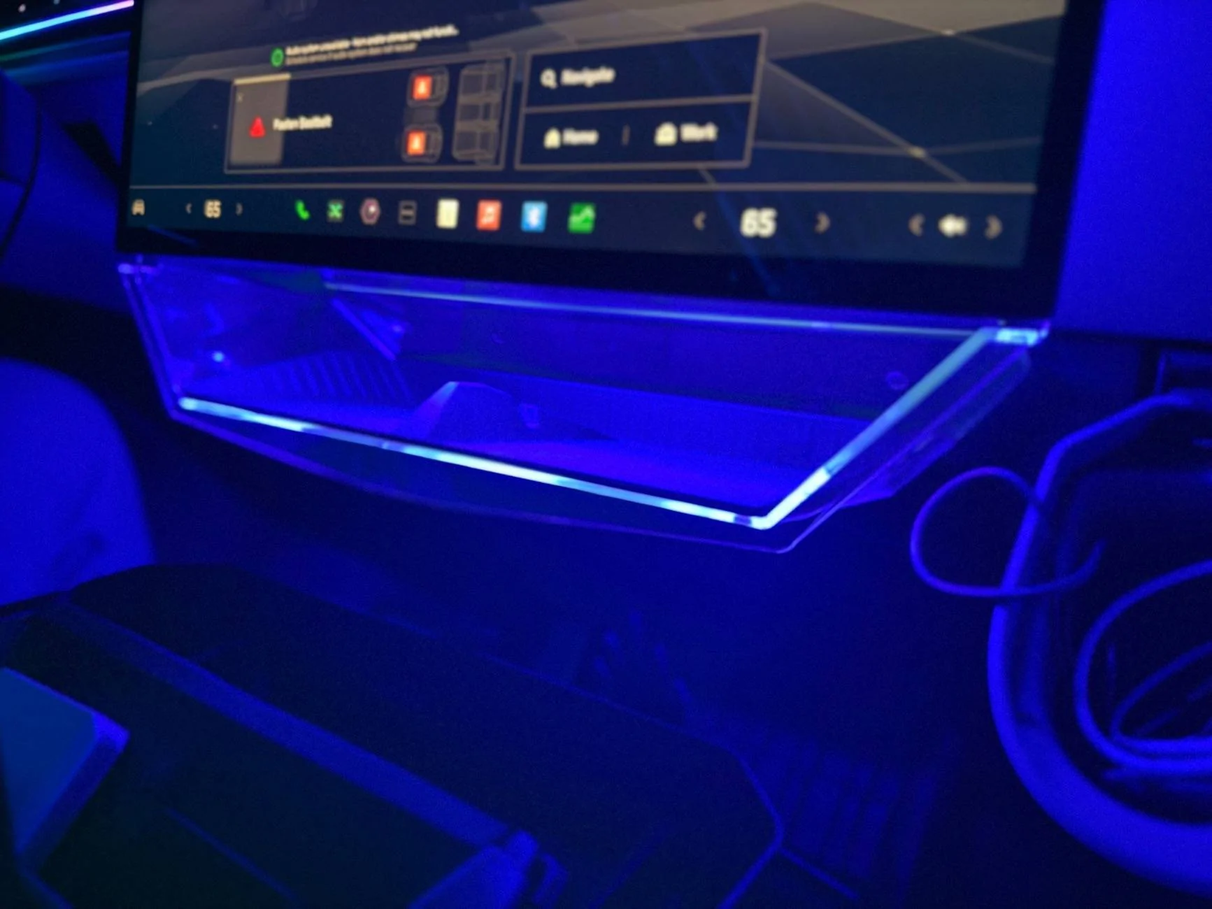 Tesla Roadster 2nd gen Clear storage tray lighting mod (under screen). Cheap, easy and fun. IMG_2902