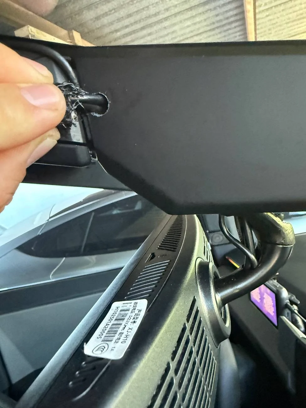 Tesla Roadster 2nd gen Best digital rearview mirror recommendations? IMG_2914