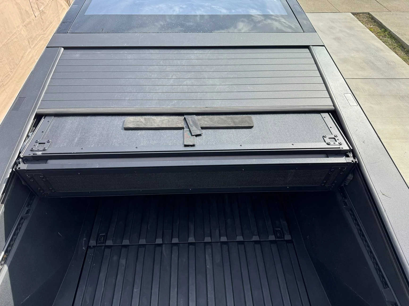 Tesla Roadster 2nd gen Cyber Tent Style - Using RTT mounted in truck bed IMG_3507