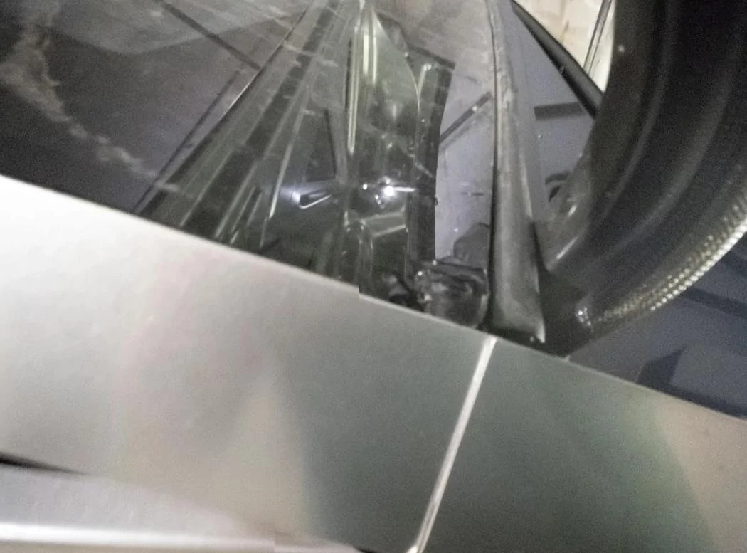 Tesla Cybertruck Cybertruck in low speed collision accident. Significant damage IMG_3633