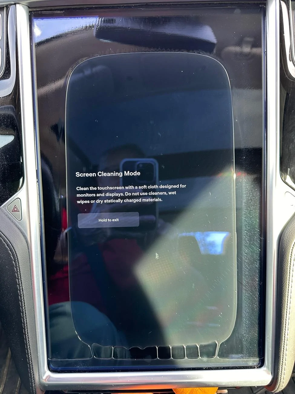 Tesla Roadster 2nd gen Windshield Glue Problem Discovered ... IMG_3891