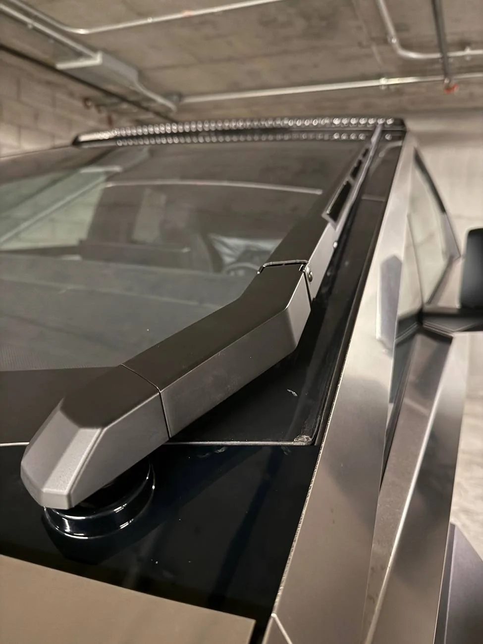 Tesla Roadster 2nd gen New wiper design IMG_4136