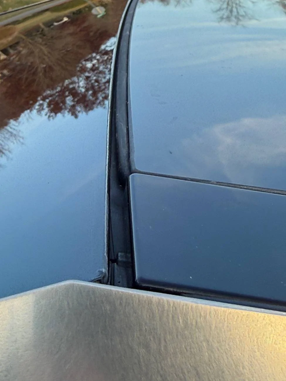 Tesla Roadster 2nd gen Wind noise (windshield area) fix? IMG_4153