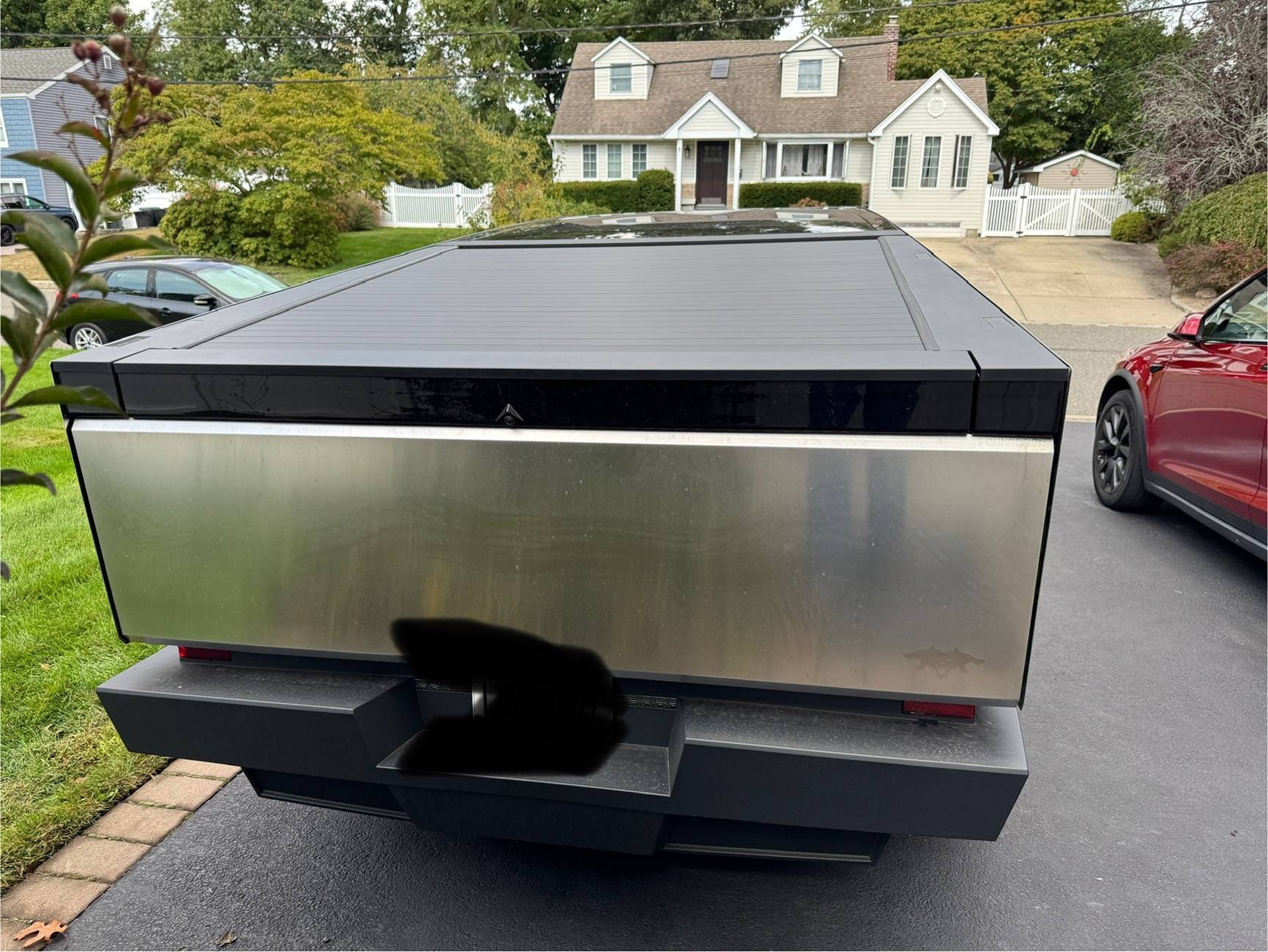 Tesla Roadster 2nd gen Tail light not right IMG_4544