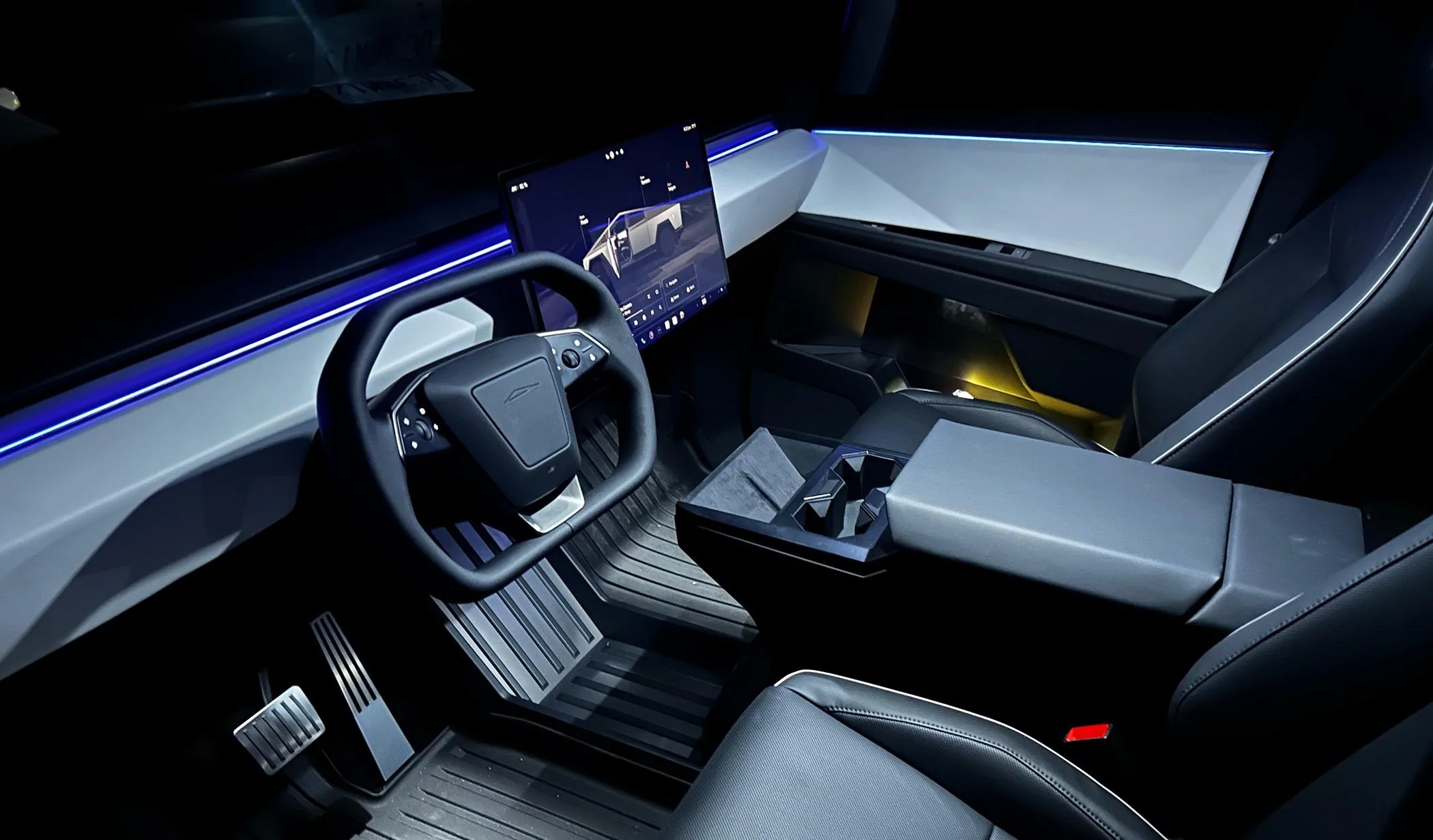 Tesla Cybertruck Daily random Cybertruck photos thread - Post Yours! 📸 🤳 IMG_4619