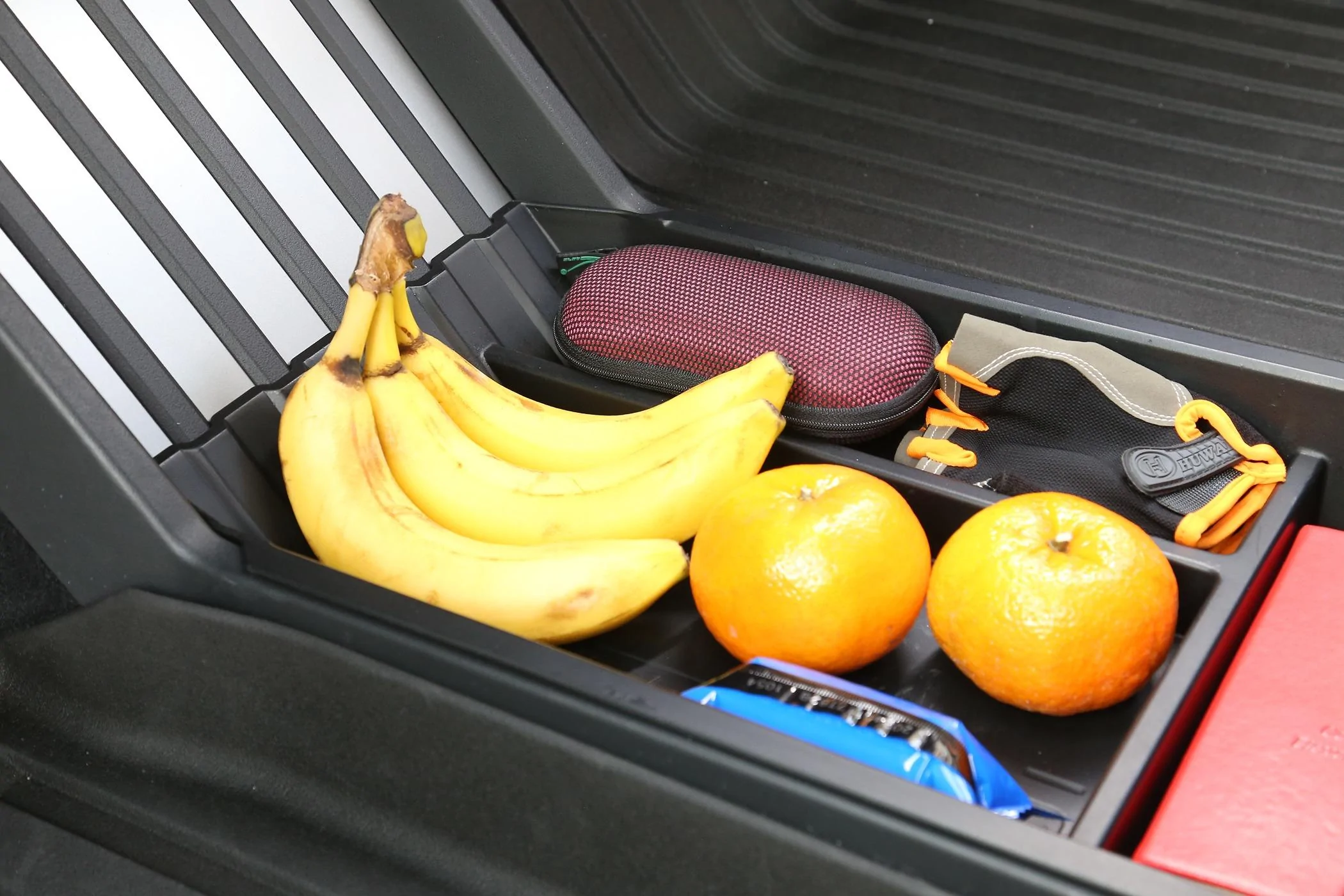 Tesla Roadster 2nd gen [Elecfresh] Promotion For Center Console Floor Storage Tray! IMG_4619