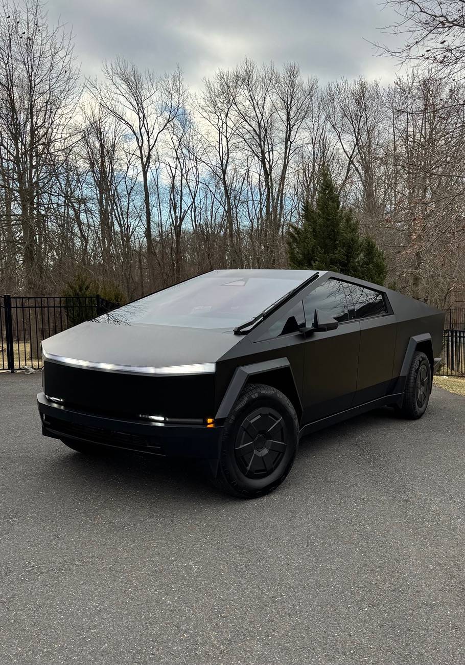 Tesla Cybertruck BLACK Vinyl Wrap & PPF Cybertruck -- Photos & Videos IMG_5335