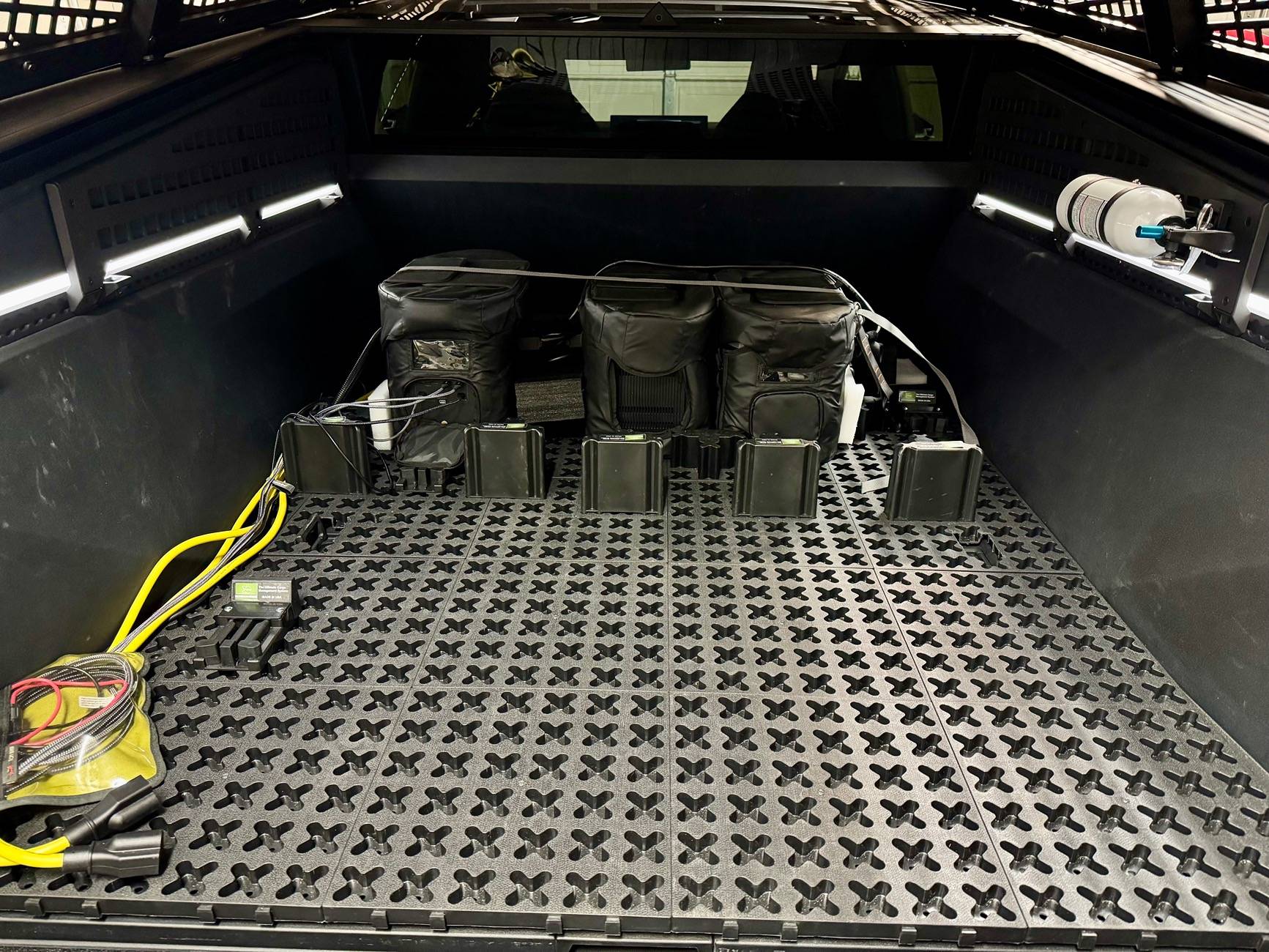 Tesla Cybertruck UP Invincible Bed Storage Slider System, and a discussion with Urander about their upcoming Gen2 bed racks! IMG_5646