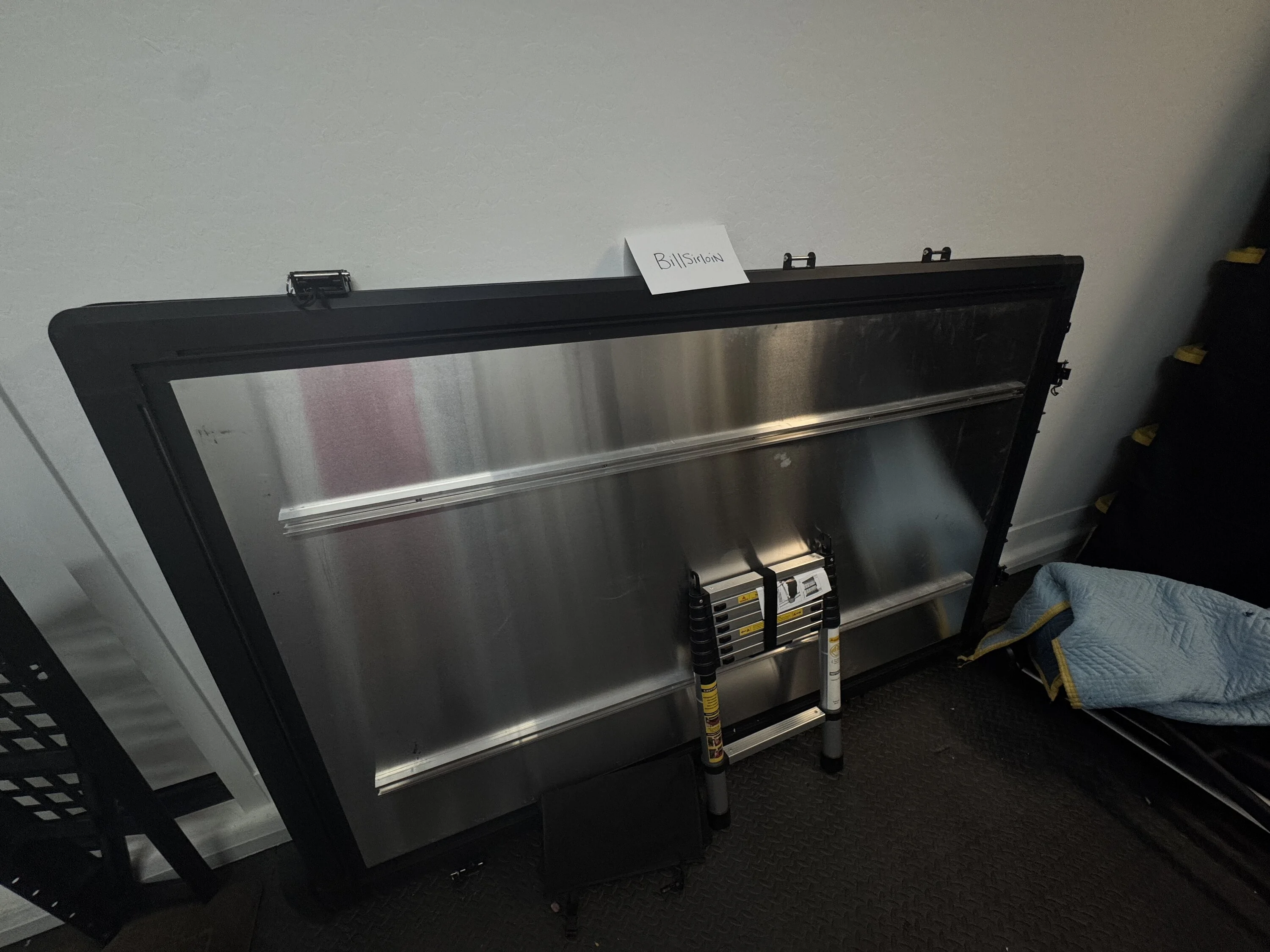 Tesla Cybertruck Mars Basecamp Rooftop Tent for sale, never used. (Pickup) IMG_6202