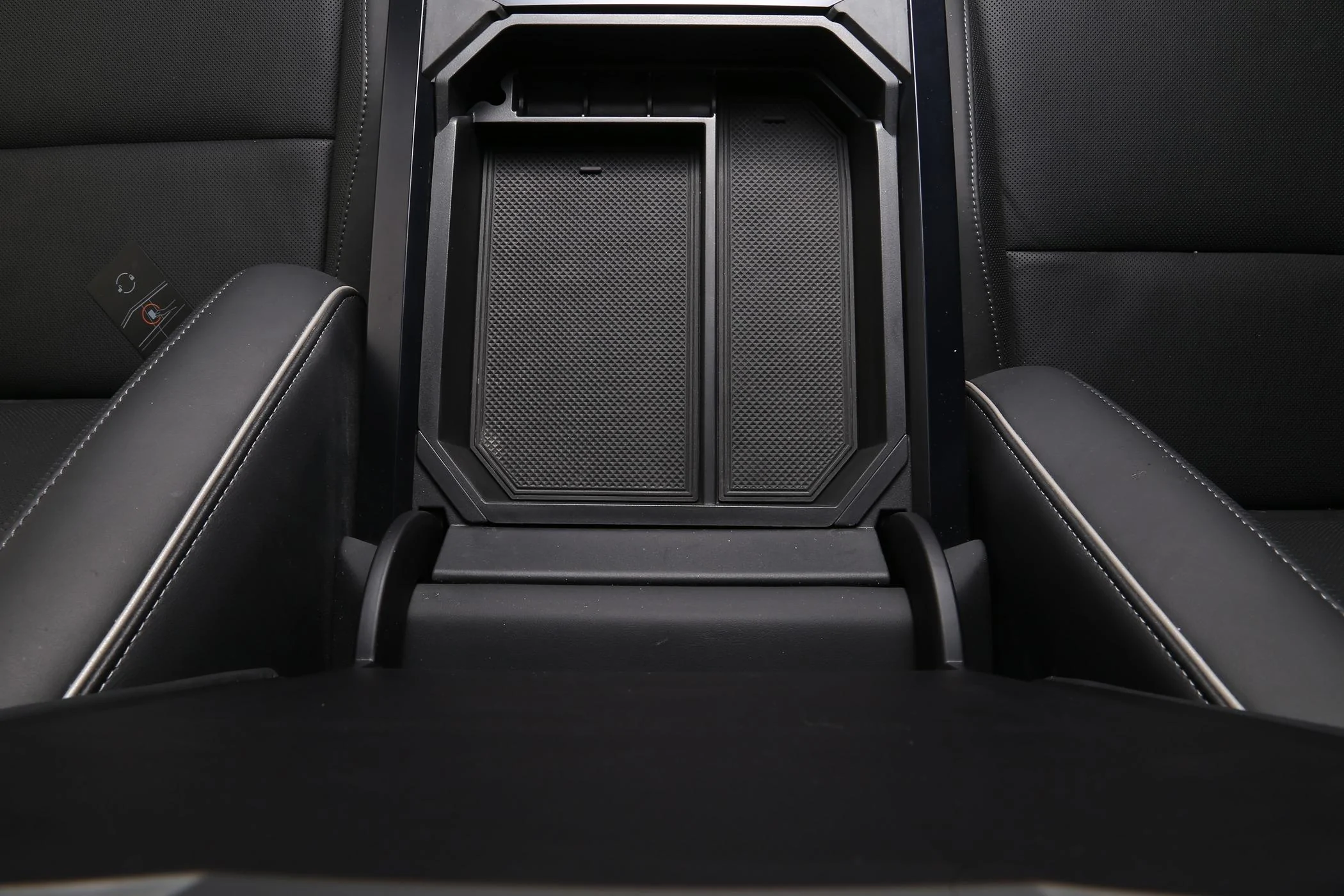 Tesla Roadster 2nd gen [Elecfresh] Promotion For Double Layer Center Console Storage Tray! IMG_6373