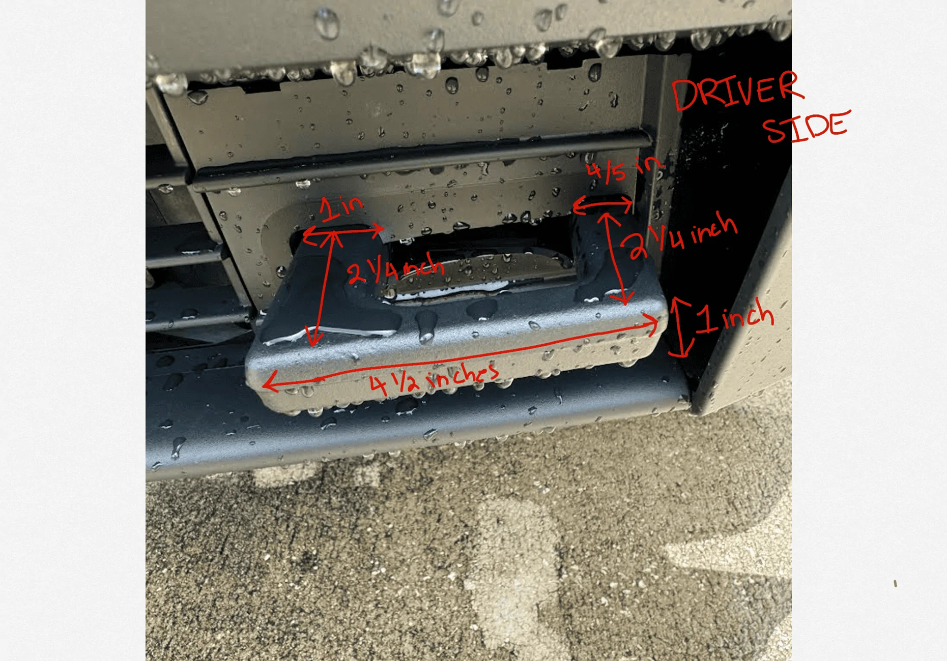Tesla Roadster 2nd gen Front tow hook covers - options? IMG_6430