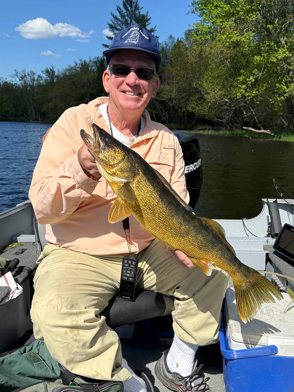 Tesla Cybertruck What did you do TO / WITH your Cybertruck today? 👨🏻‍🔧🧰🚿🛠 IMG_6436