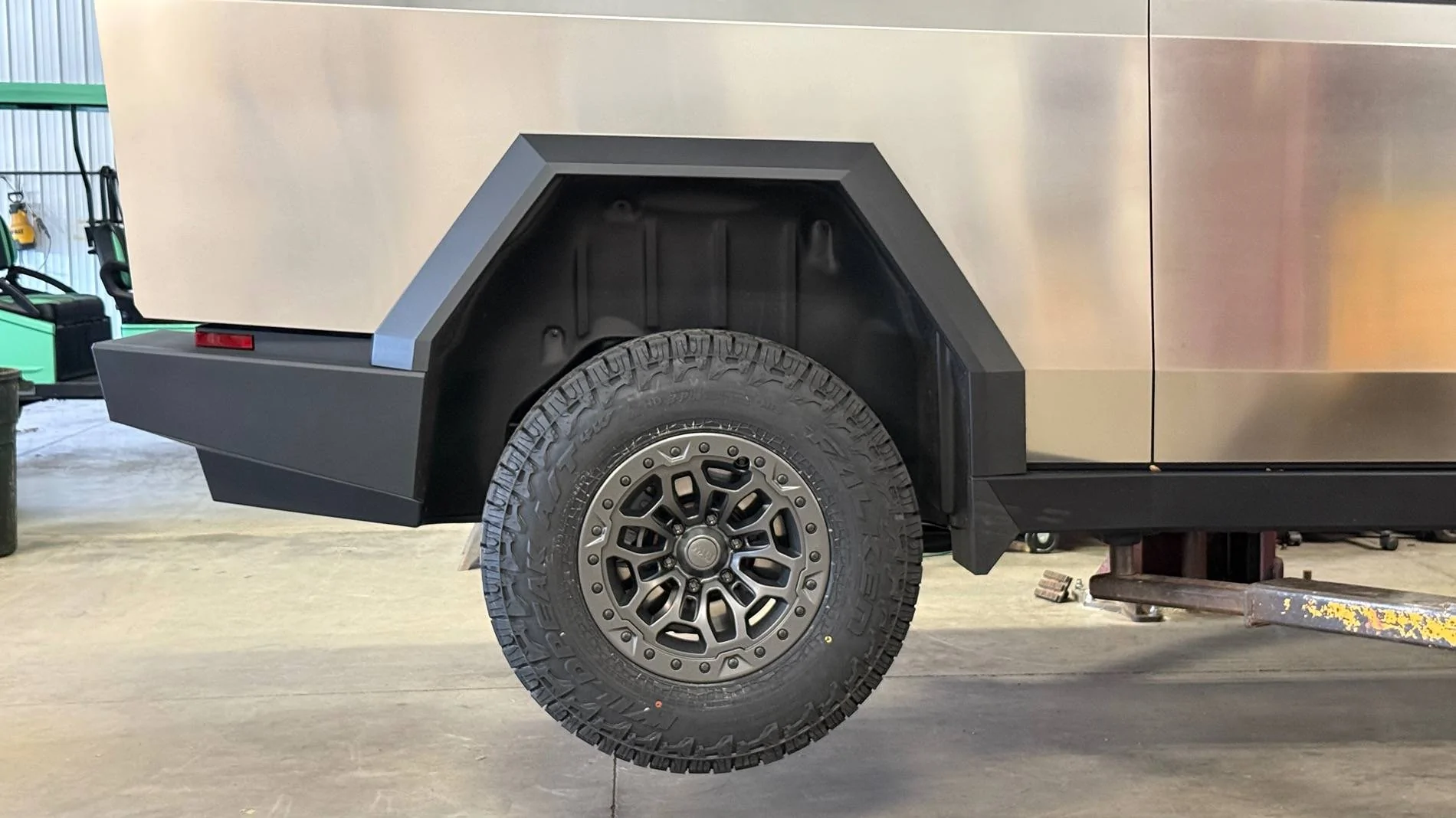 Tesla Roadster 2nd gen Martian Wheels 18" Cyber Rover beadlock wheels on Cybertruck IMG_6474