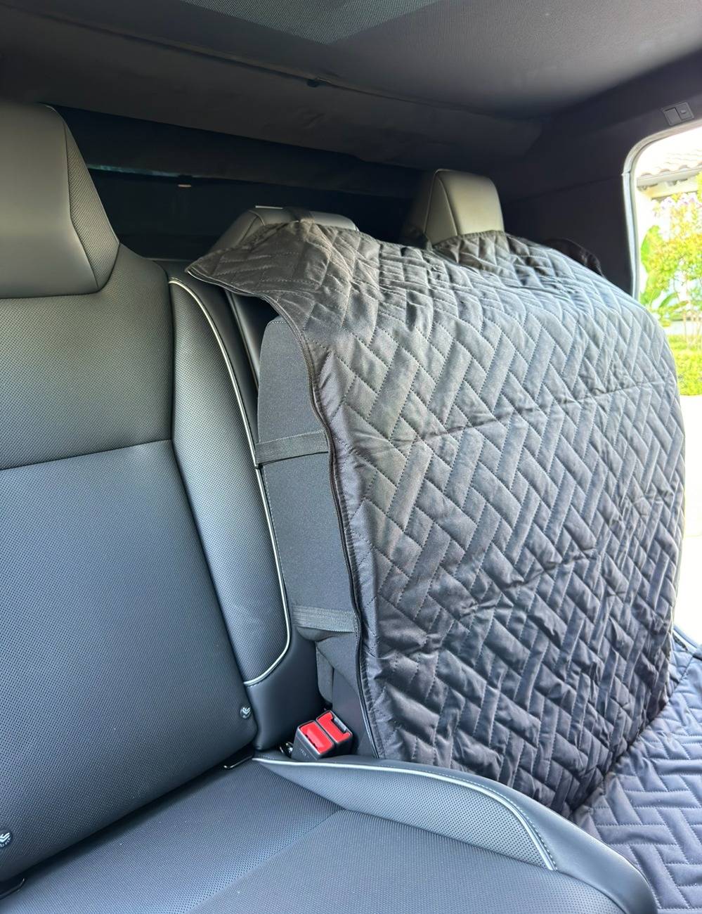 Tesla Cybertruck [MEMORIAL DAY SALE] Urander Cybertruck Pet Liner Floor Cover with Fold Up Seats – Comprehensive Protection & Effortless Convenience IMG_6476