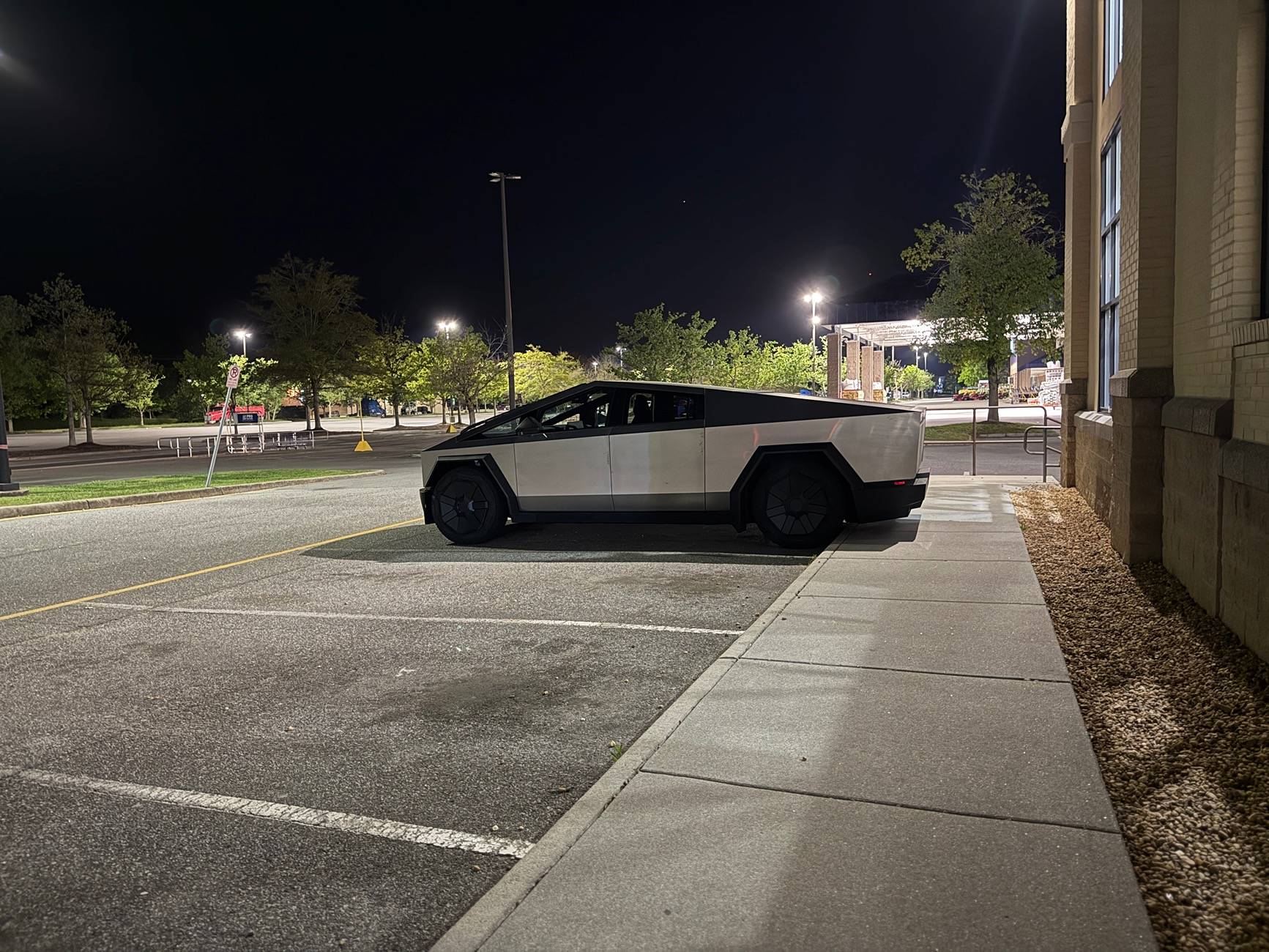 Tesla Roadster 2nd gen Is a half wrap/ppf possible? IMG_6600