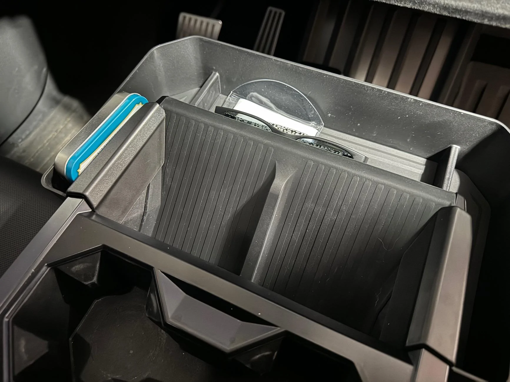 Tesla Roadster 2nd gen Installed the Phone Charger Silicone Mat, Cup Holder Organizer and Cyber Trashcan (by BestEVMod / EVVida) IMG_6913