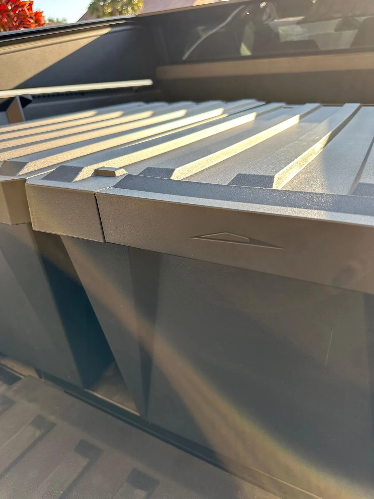 Tesla Roadster 2nd gen Vault Cargo Storage Bins - Review Impressions IMG_7056