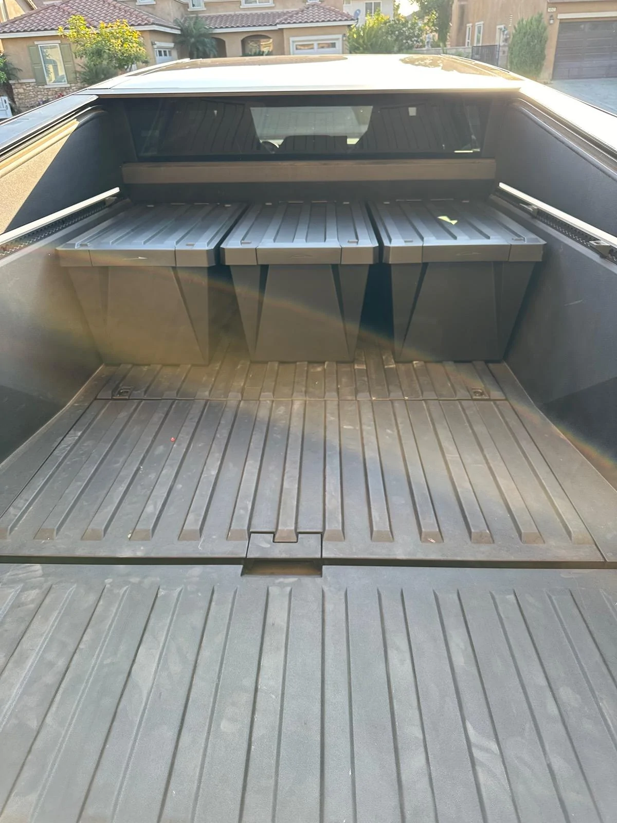 Tesla Roadster 2nd gen Vault Cargo Storage Bins - Review Impressions IMG_7058