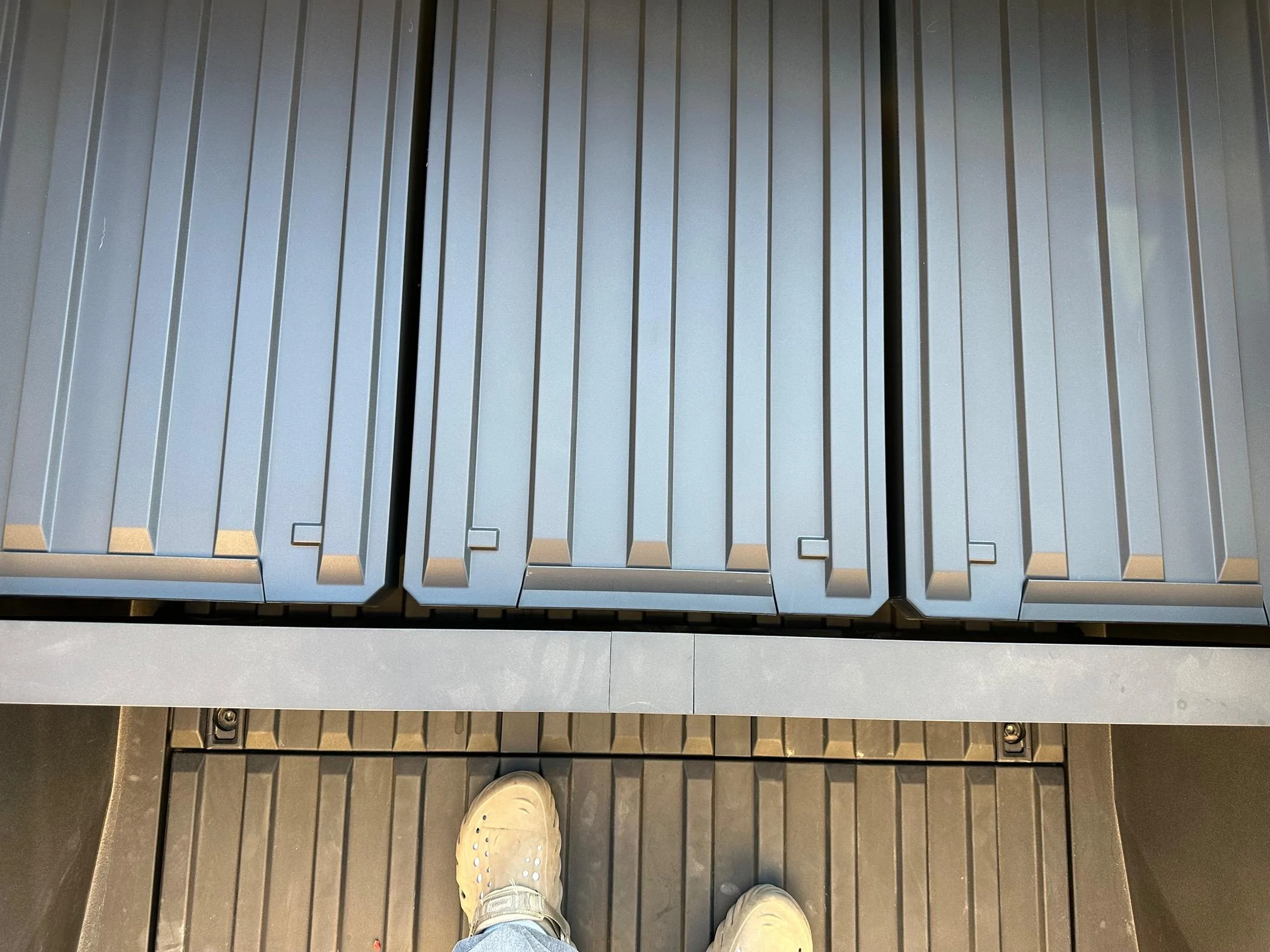 Tesla Roadster 2nd gen Vault Cargo Storage Bins - Review Impressions IMG_7060