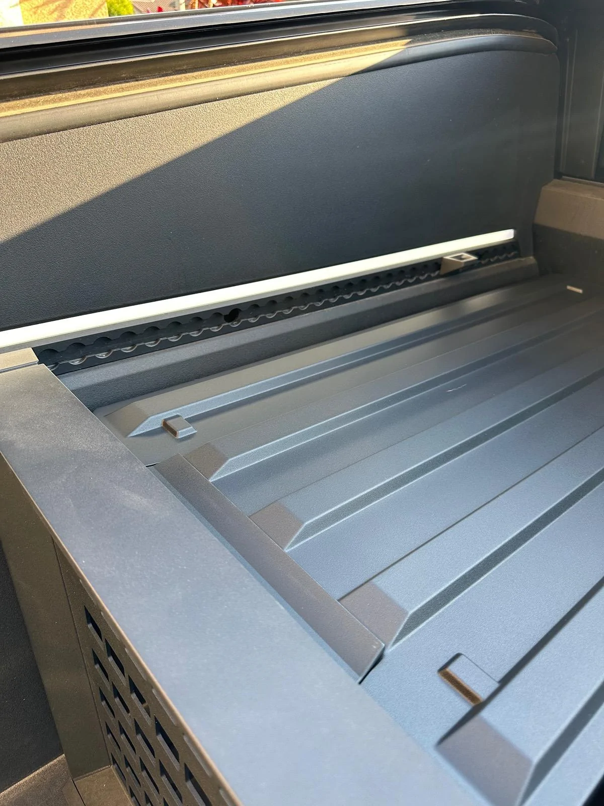 Tesla Roadster 2nd gen Vault Cargo Storage Bins - Review Impressions IMG_7061