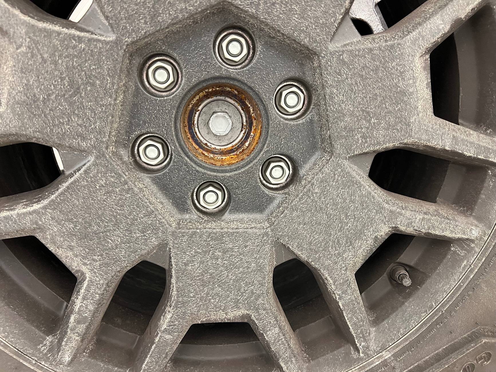 Tesla Roadster 2nd gen Rust in the centers of all four wheels. IMG_7111