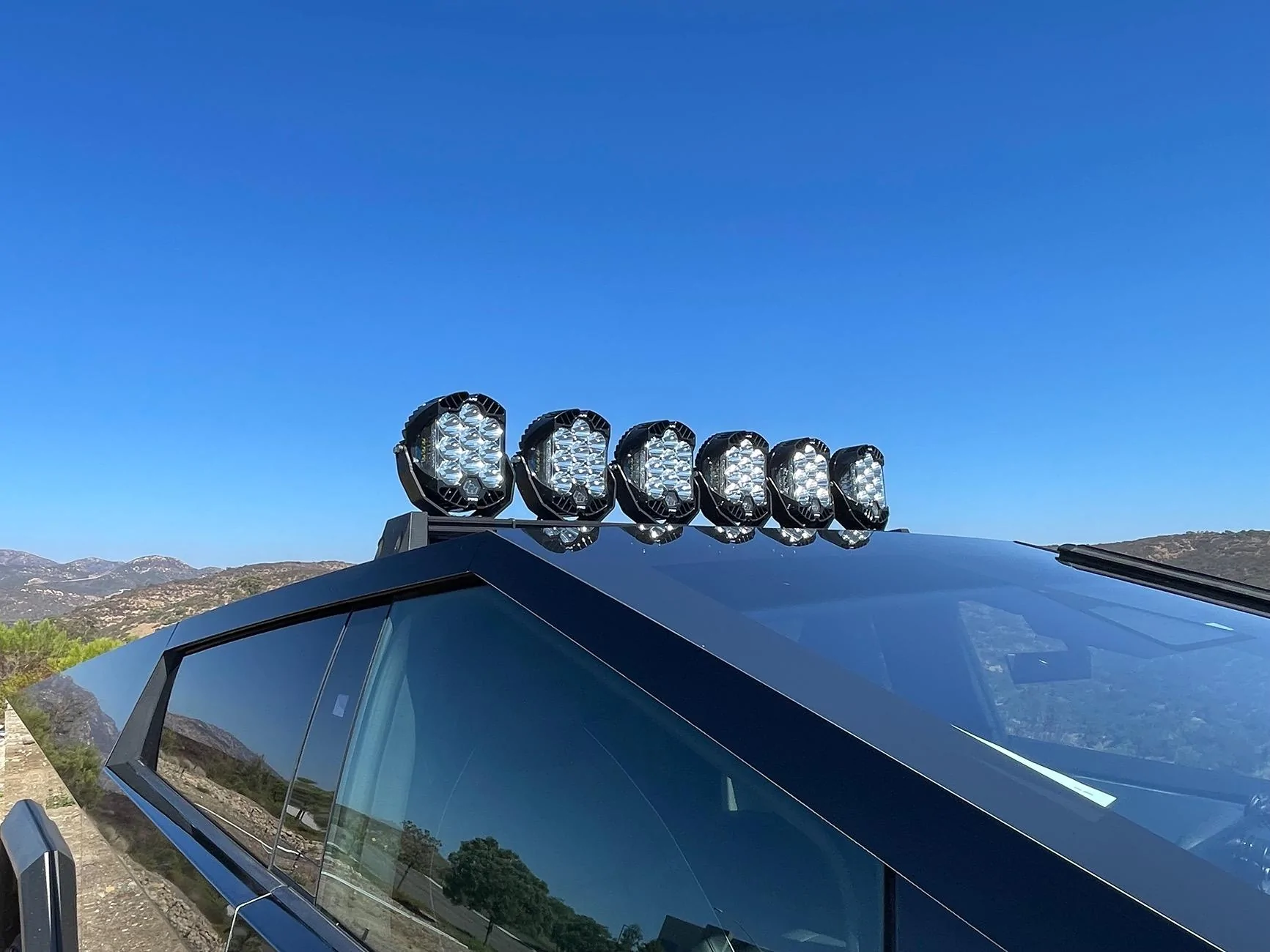 Tesla Cybertruck 🤯 CYBERTRUCKco x Baja Designs 89,000 Lumens LP9 Pro kit IMG_7113