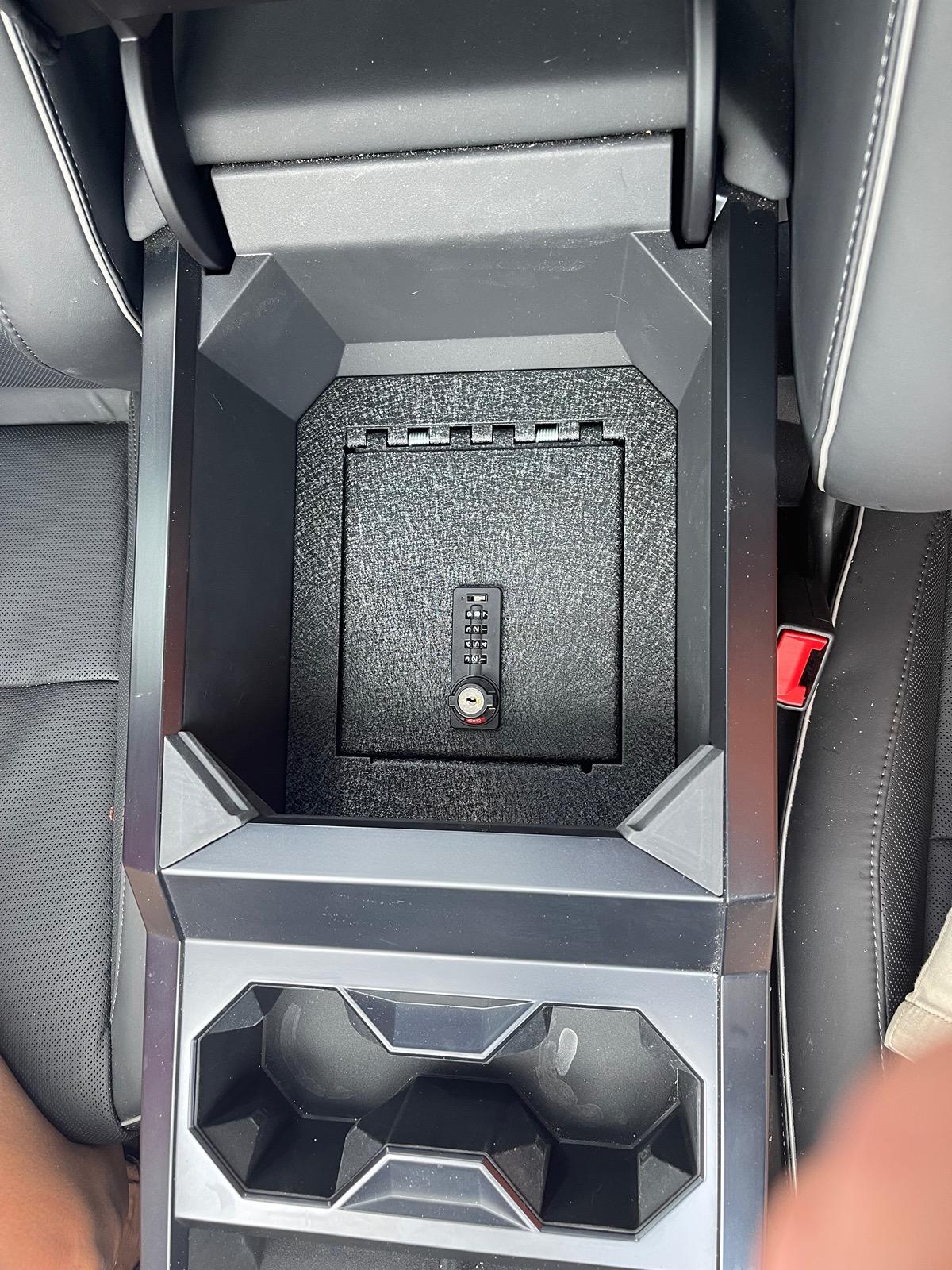 Tesla Roadster 2nd gen Gun / Firearm Storage [*** Admin Warning: Storage Talk Only *** No Glorification, States, Laws, Politics or Usage Discussions] IMG_7320