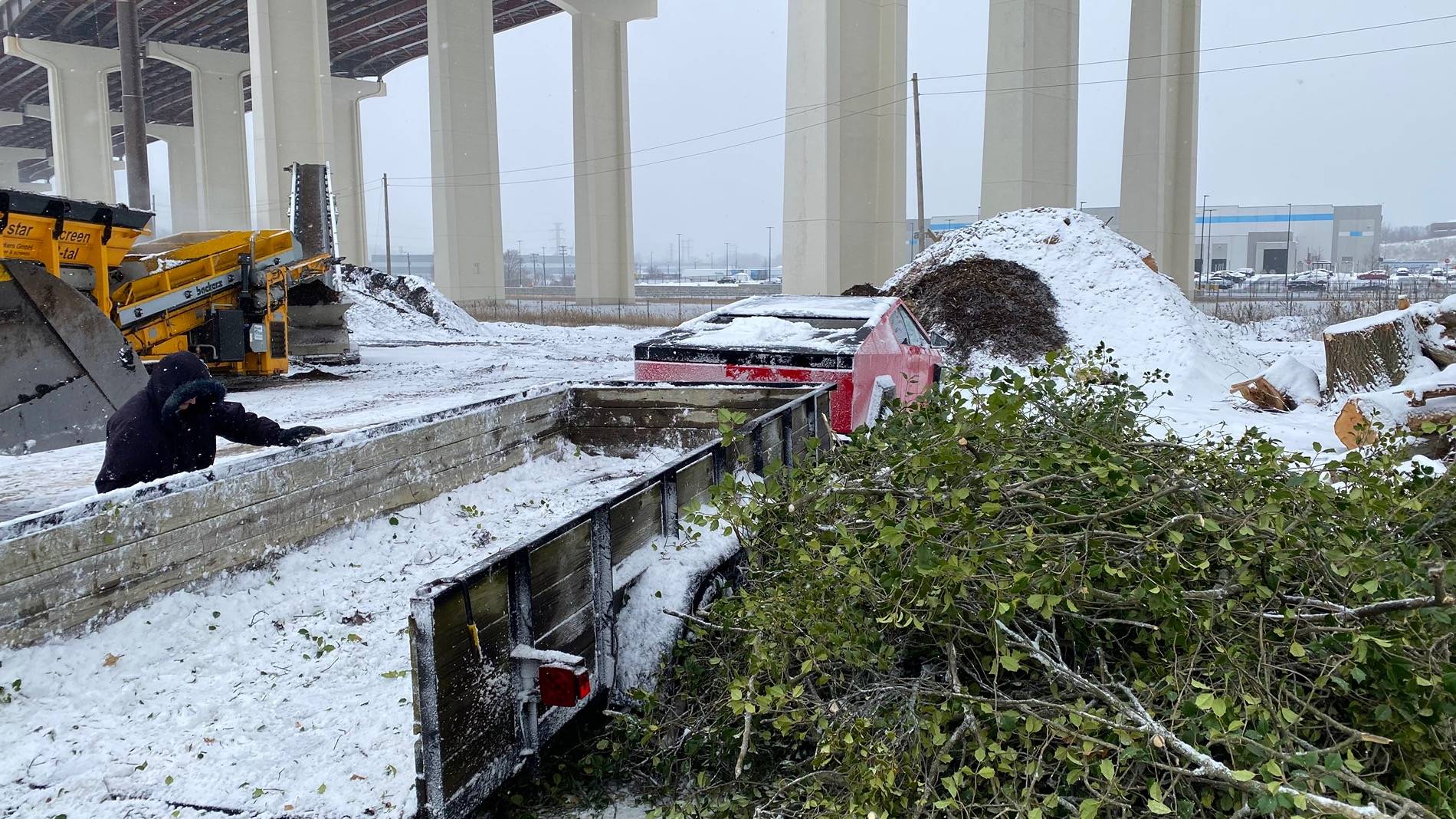 Tesla Cybertruck What did you do TO / WITH your Cybertruck today? 👨🏻‍🔧🧰🚿🛠 IMG_7534