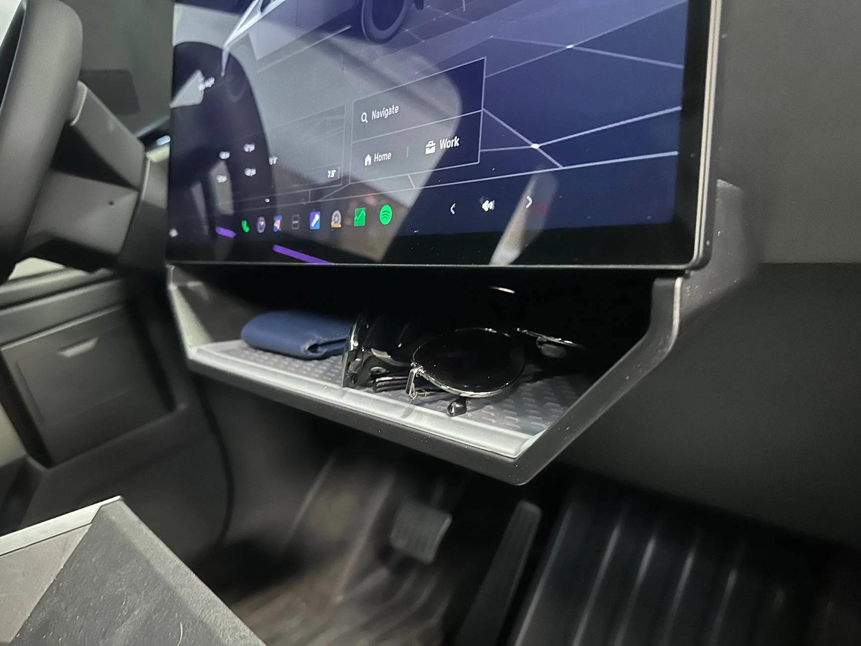 Tesla Roadster 2nd gen Under screen storage IMG_7719