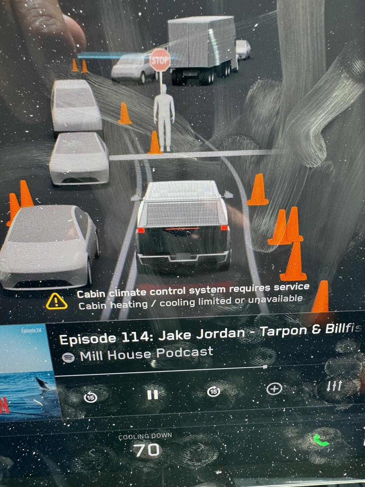 Tesla Cybertruck Issue error message: Power Reduced DIR_a126 IMG_7998