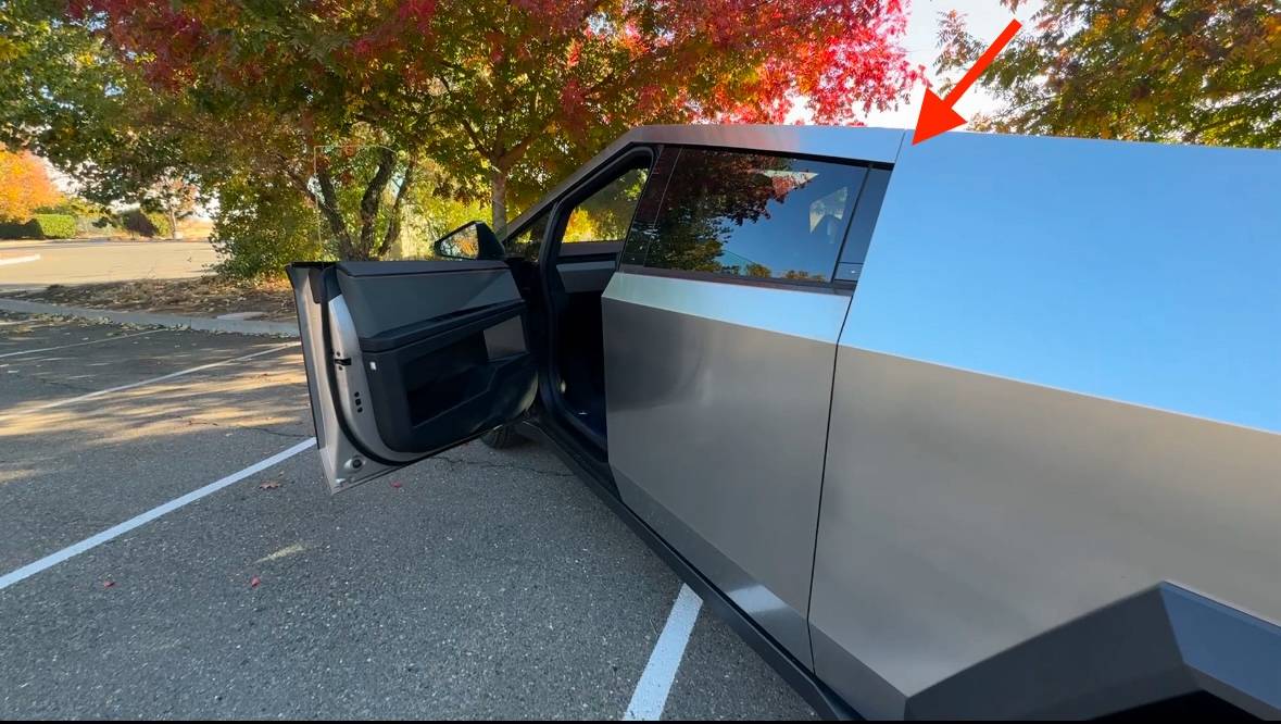 Tesla Roadster 2nd gen Cybertruck Stainless Panels are falling off ...Is this a new phenomena? IMG_8632